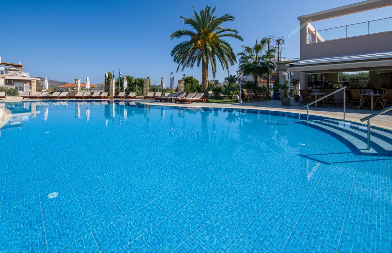 Isida Hotel Agia Marina Buitenkant foto