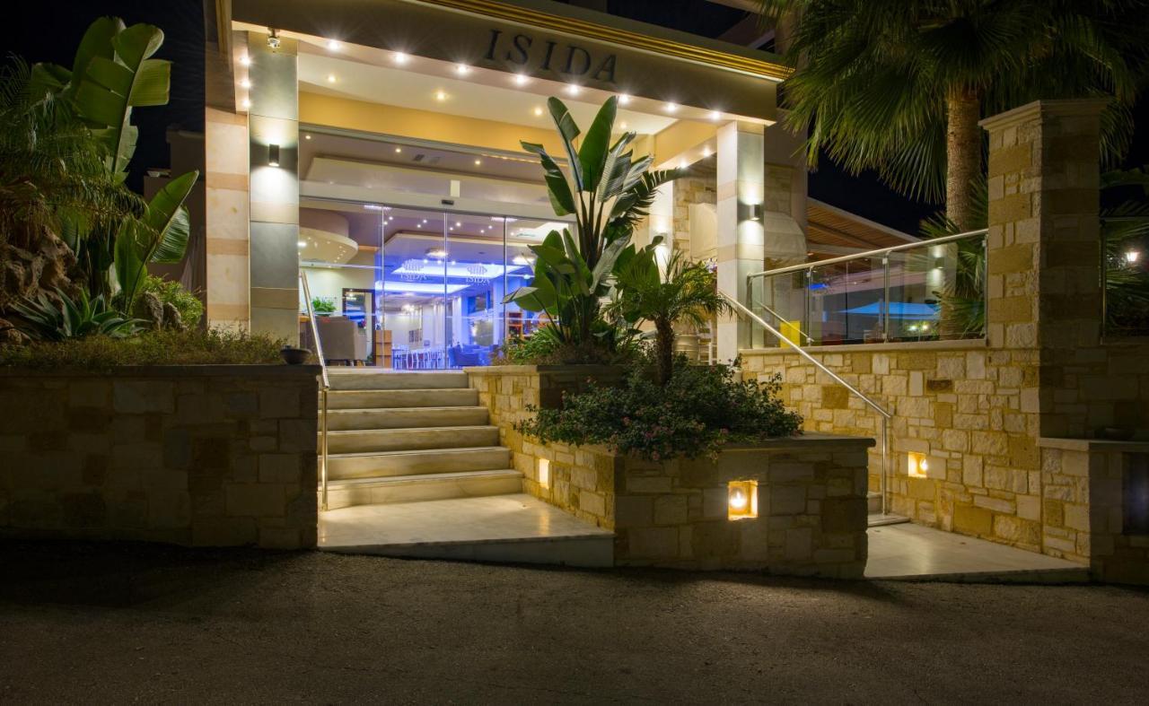 Isida Hotel Agia Marina Buitenkant foto